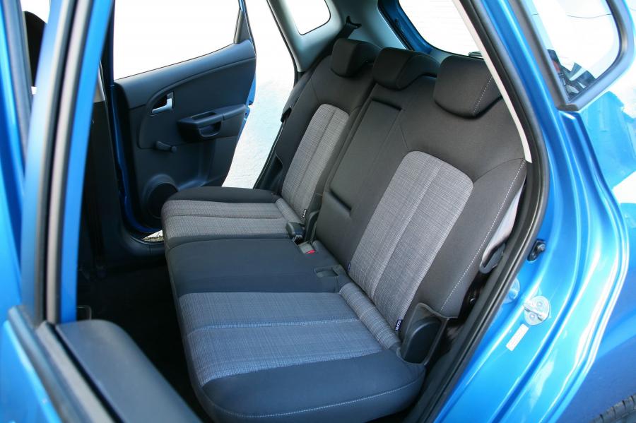  Kia Venga 2010 года  (фото 169 из 199)